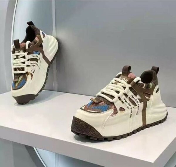 Baskets colorées tendance