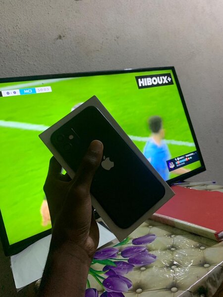 iPhone 11 - Excellent Condition