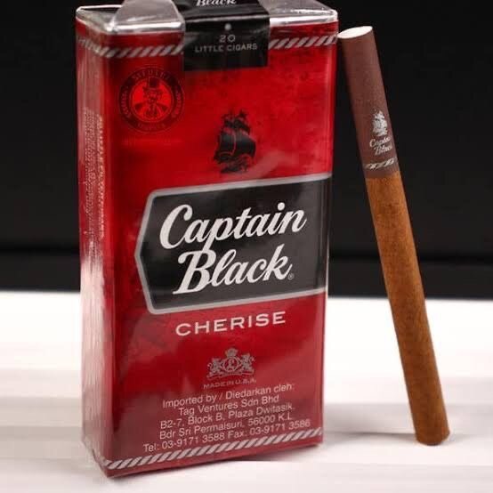 Captain black cigarette