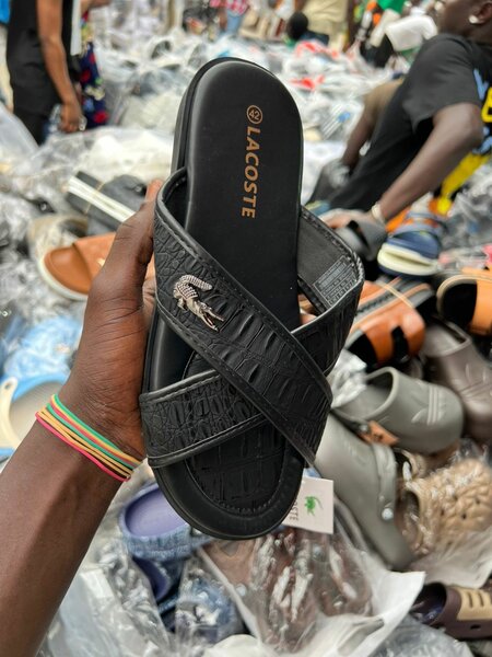 Sandales Lacoste Croco