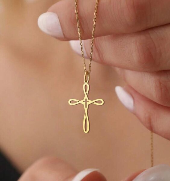 Collier croix en or