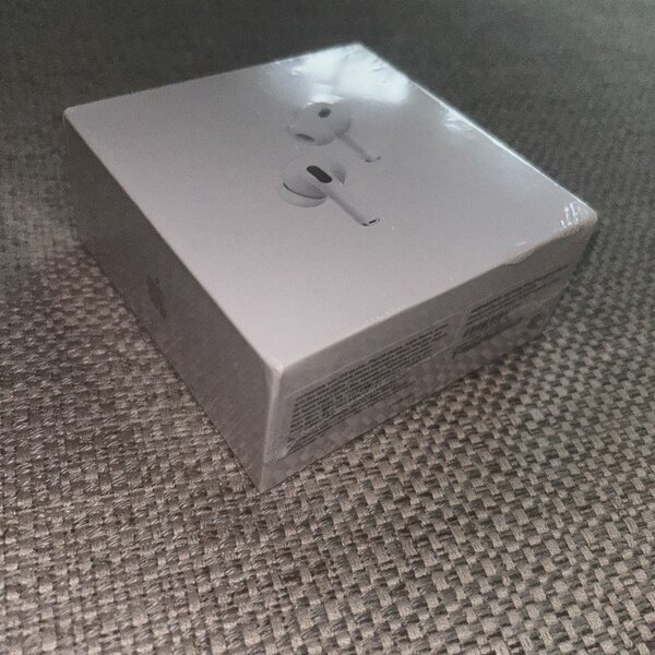 ORIGINAL APPLE Airpods PRO2    Crystal clear sound  Comfor