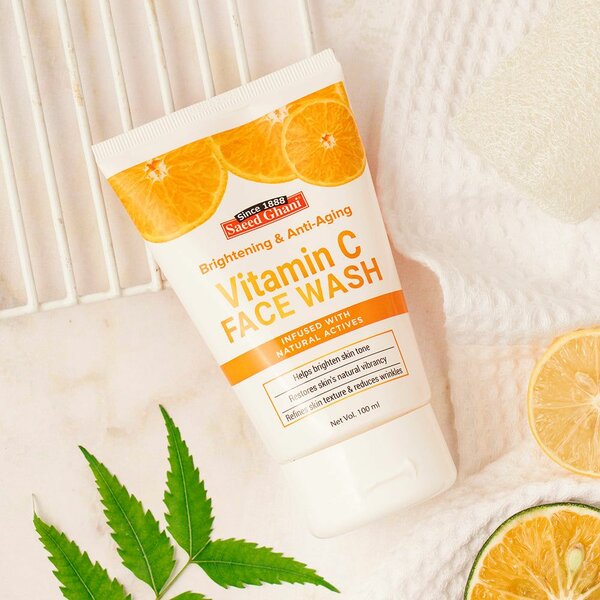 Vitamin C Brightening & Anti Aging Face Wash