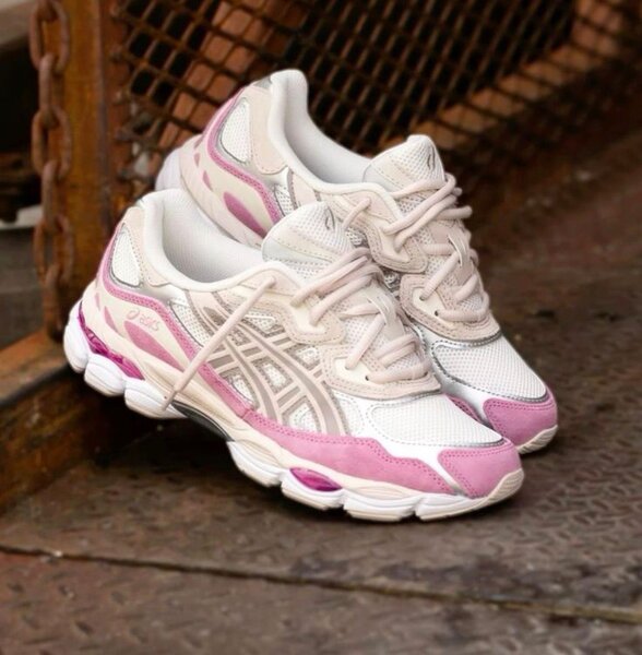 Baskets Asics Pink
