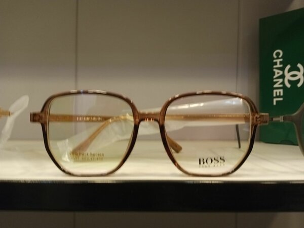 Boss eye frame