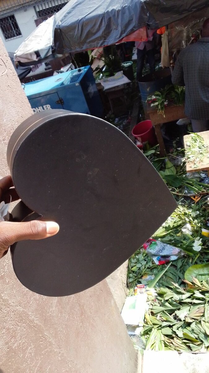 Boîte en cœur cadeau élégante