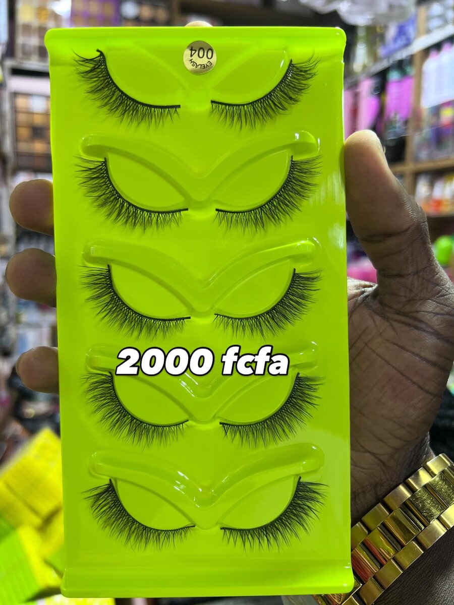 Faux cils yeux de biches