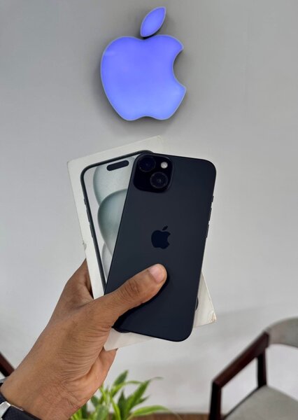 Apple iPhone 15' UK米 Full Box 8 Months