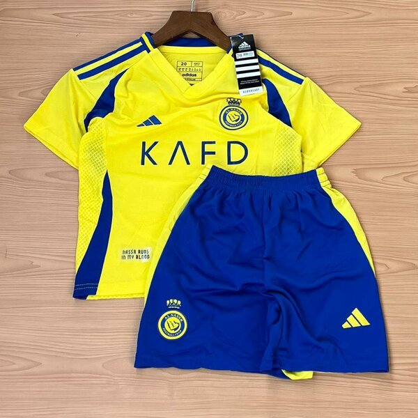 Al Nassr home jersey