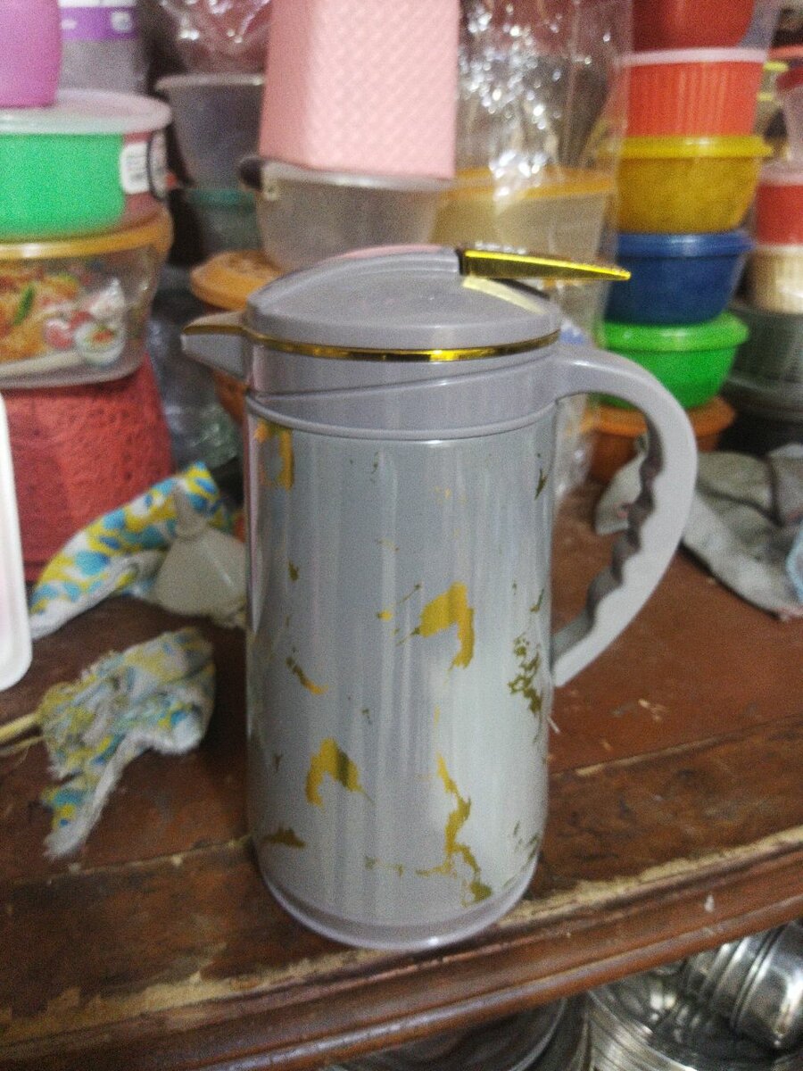 Vacuum jug