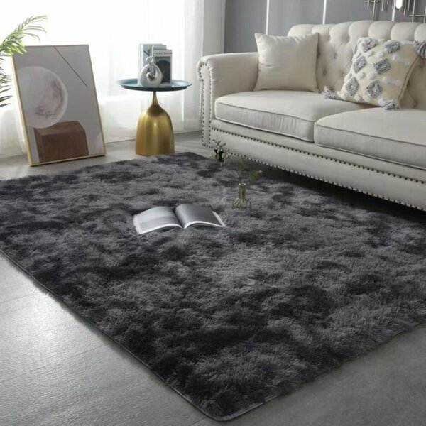 Fluffy center carpet