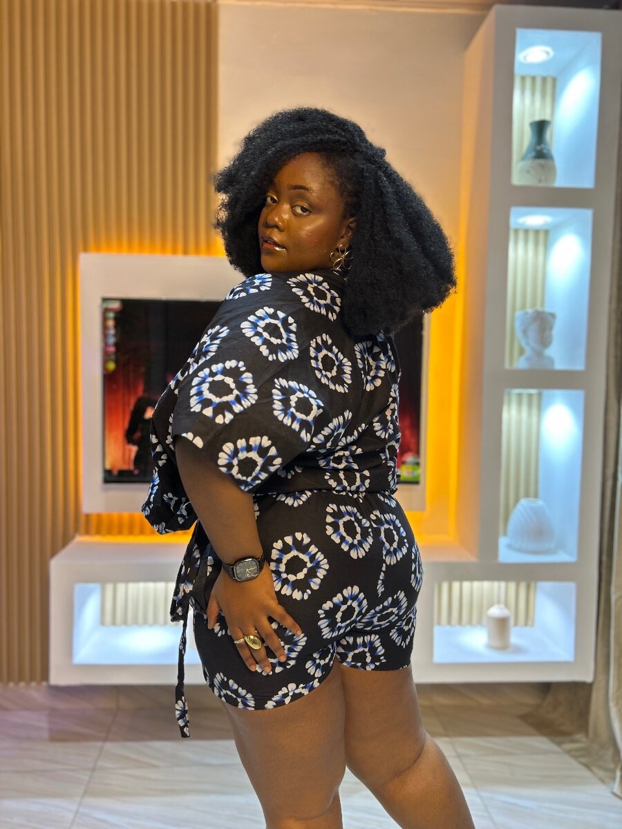 Combishort Africain Élégant