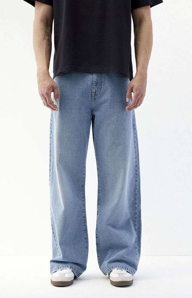 Baggy jeans