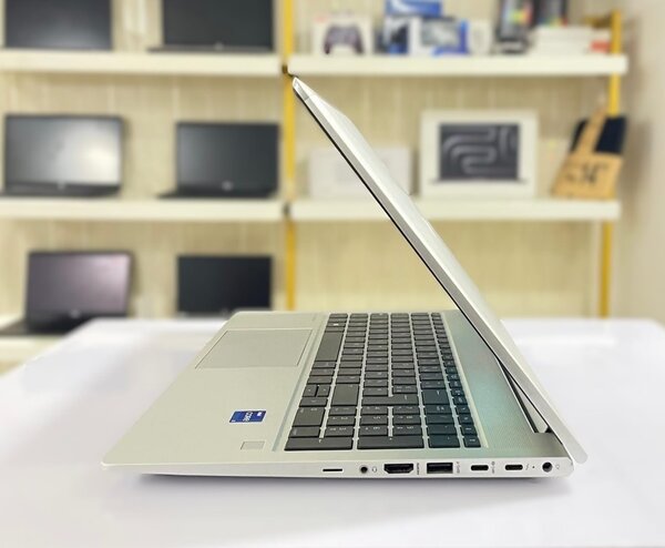 HP Elitebook G10 (13e Gen)