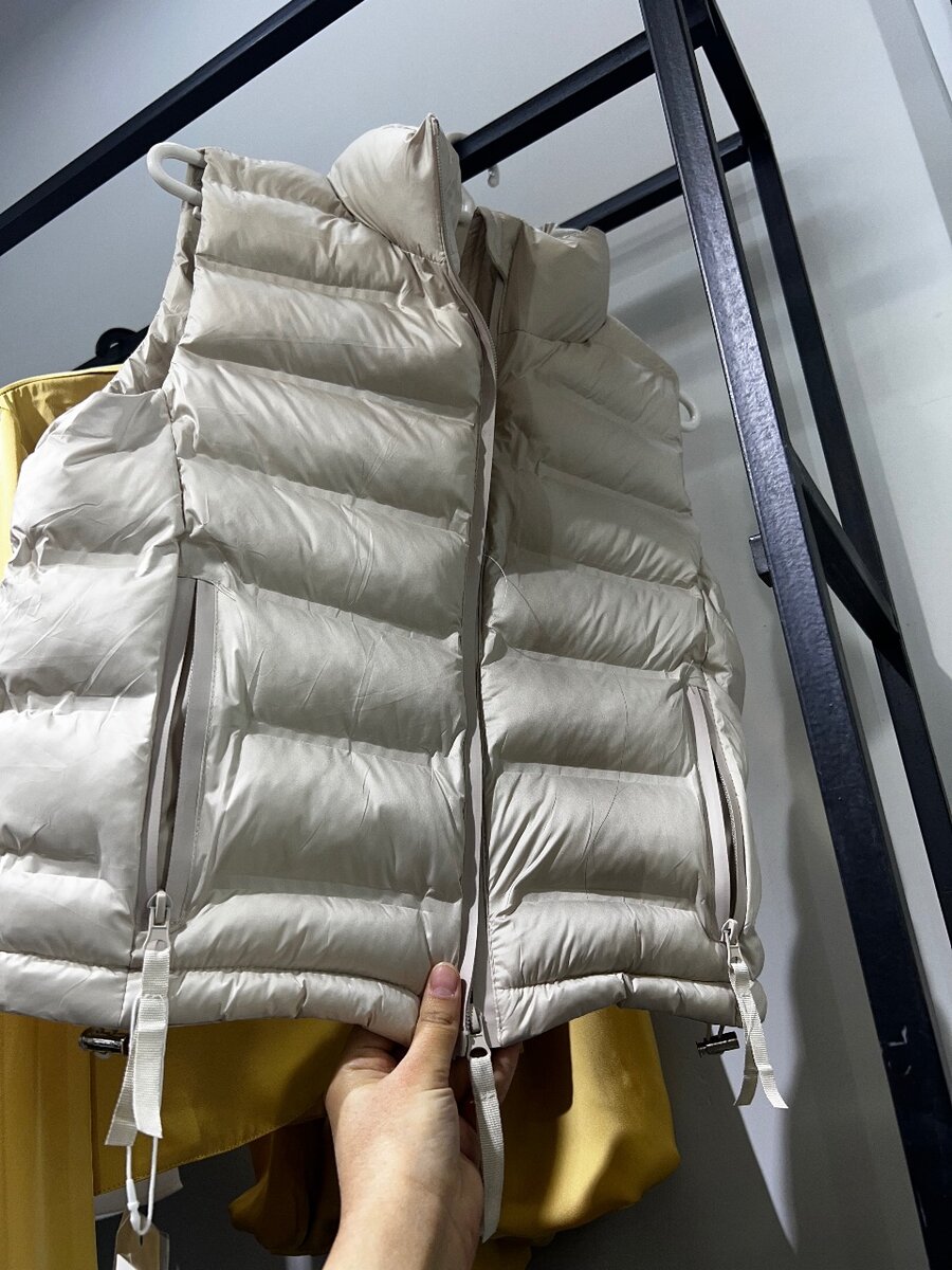 безрукавка под Зару