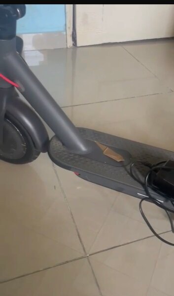 Trottinette électrique pliable