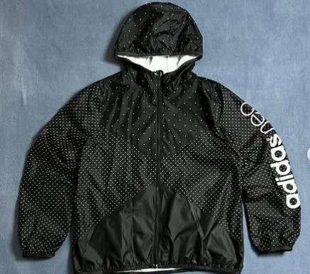 Adidasneo windbreaker size : M