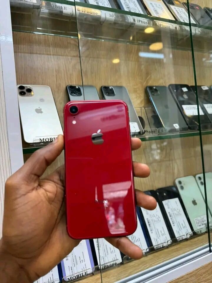 iPhone XR 64Go débloqué