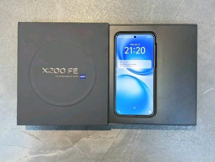 Smartphone X200 FE avec ZEISS