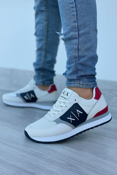 Baskets blanches élégantes