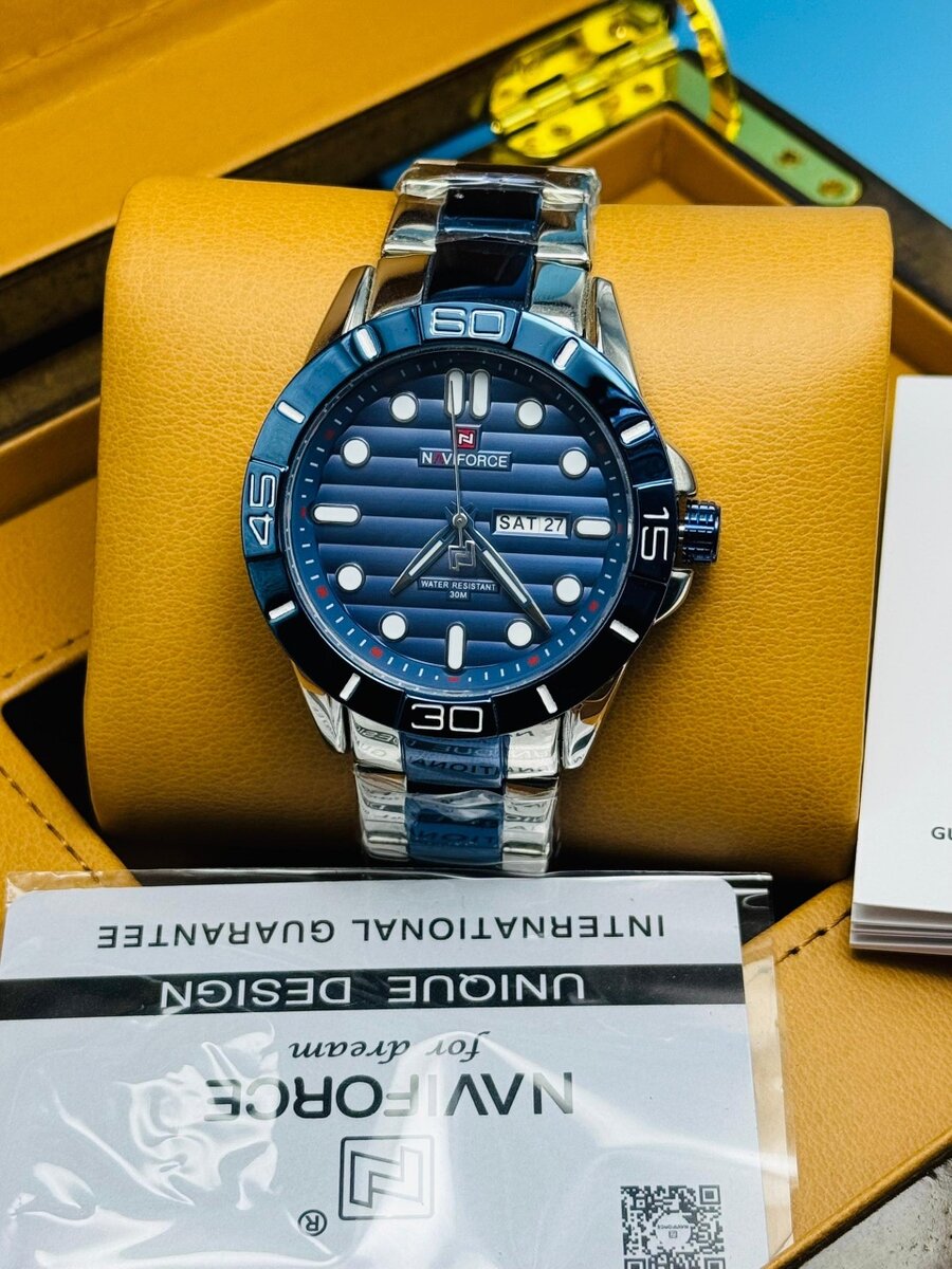 Montre Homme Naviforce Élégante