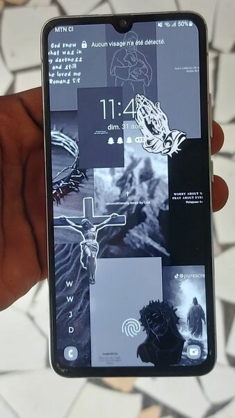 Smartphone Samsung écran fissuré