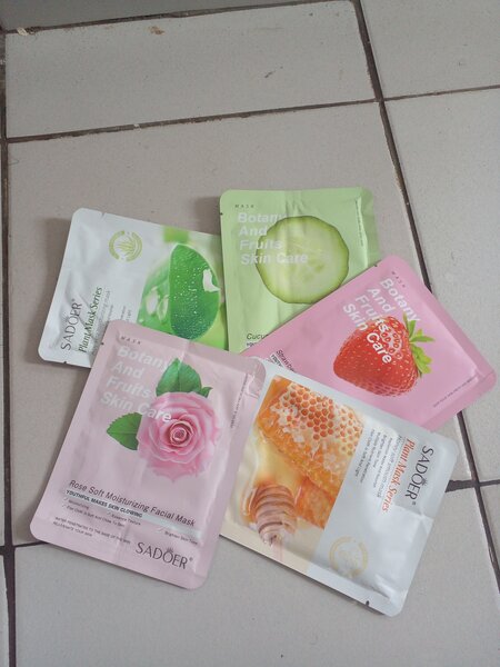 5 Masques Faciaux