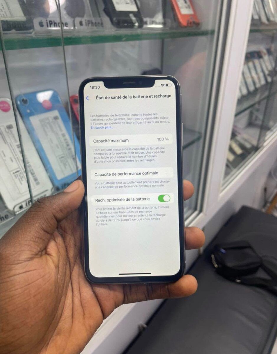 Smartphone 64GB Écran OLED