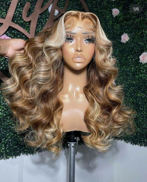 Perruque Ondulée Blonde