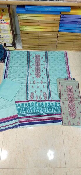 Ladies suit