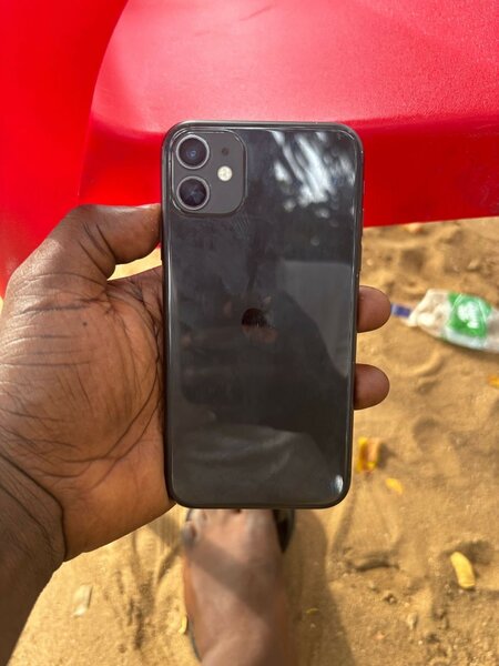 IPHONE 11 64 Go SANS ID