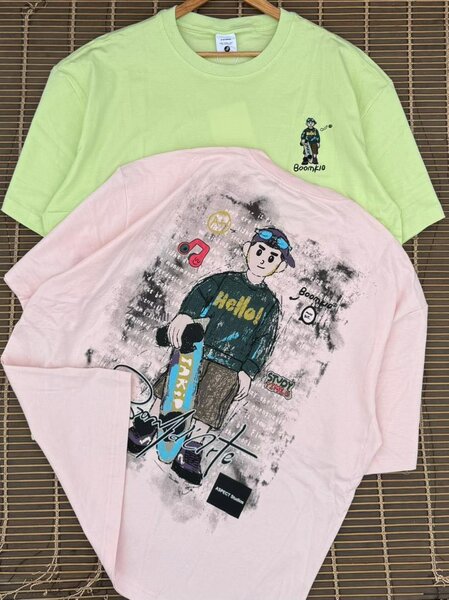 T-shirts graphiques tendance