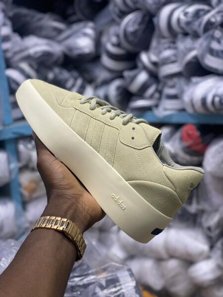 Chaussure adidas