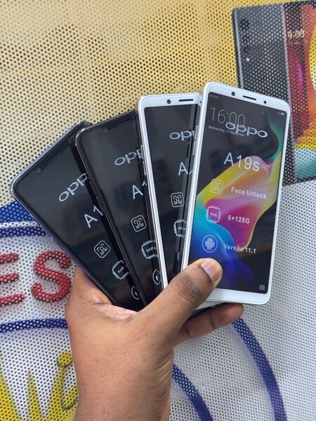 Smartphone OPPO A19s