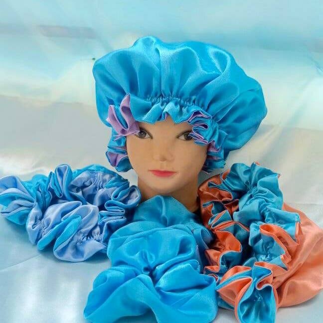 Bonnets et Chouchous en Satin