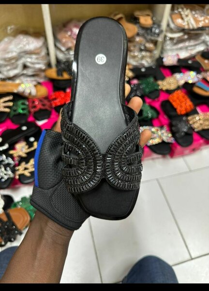 Sandales élégantes strass