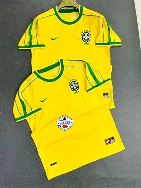 Maillot de football Brésil jaune