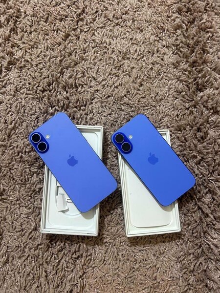 iPhone Bleu Neuf Débloqué