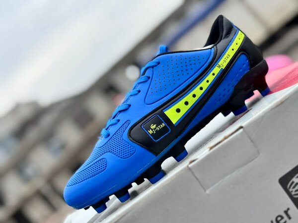 Chaussures de Foot Performantes