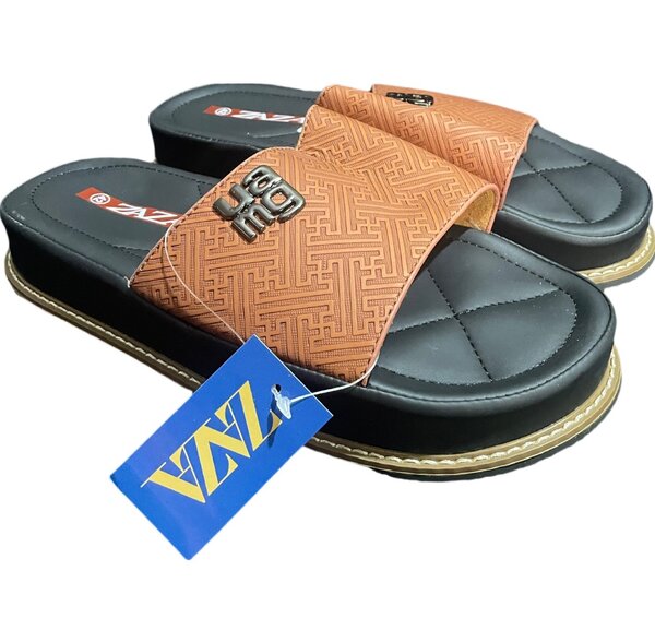 Tongs à plateforme tendance