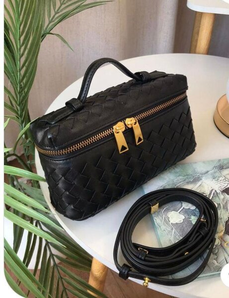 Sac tressé en cuir élégant