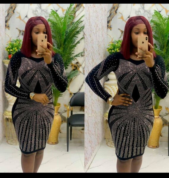 Robe noire et argentée brillante pour femmes