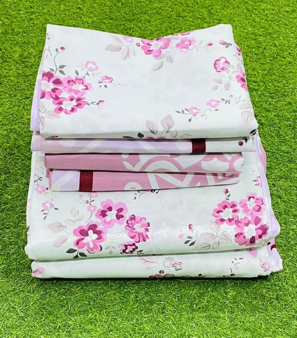  set includes 2 flat bedsheets and 4 standard pillowcases.