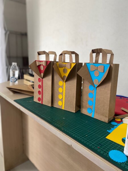 Customized paper bags