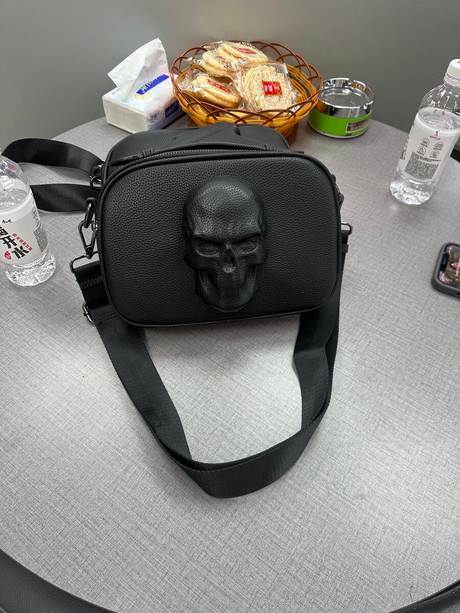 Sac bandoulière crâne punk