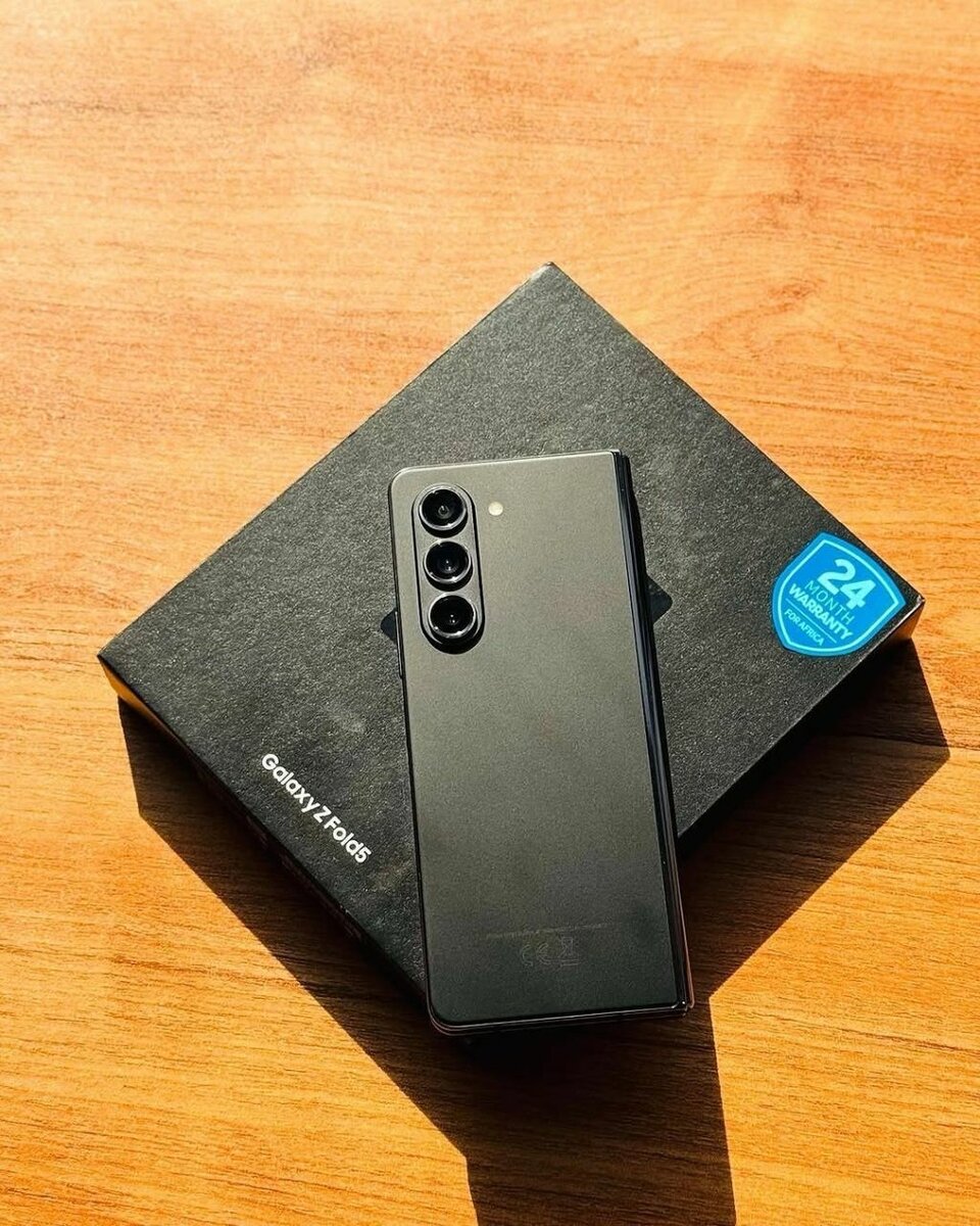 SAMSUNG GALAXY Z Fold 5 512GB/128GB RAM