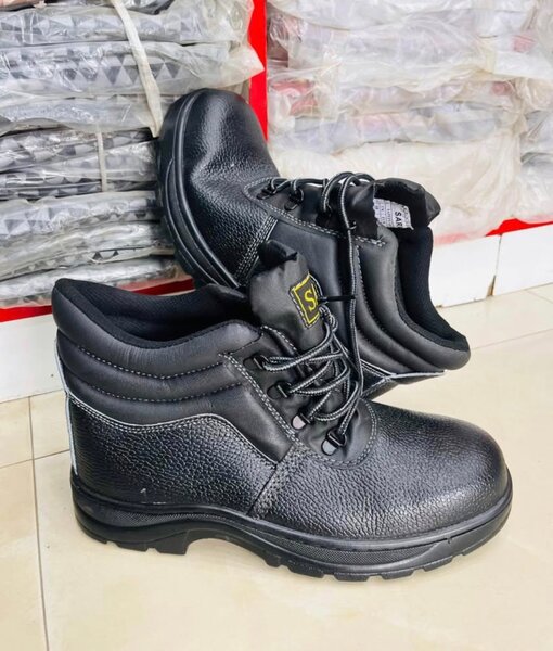 Safety boots