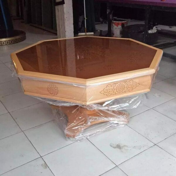 Table octogonale en bois