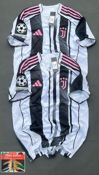 Maillots de football authentiques