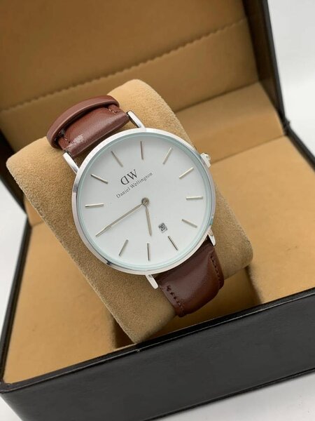 Daniel Wellington leather watch